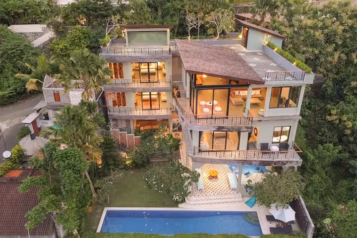 Villa Ocean Forest private villa 4 bedroom in Uluwatu, Bali near Indonesia